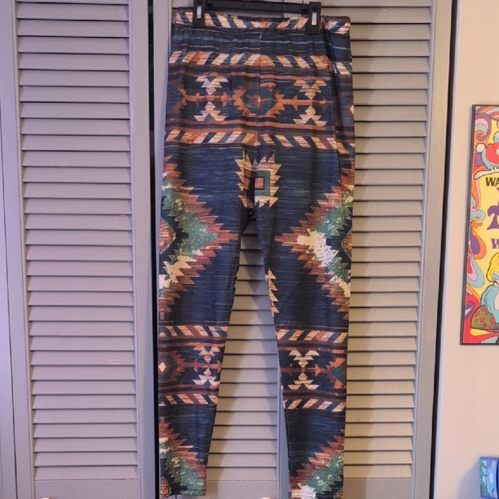 Tribal Pattern Leggings